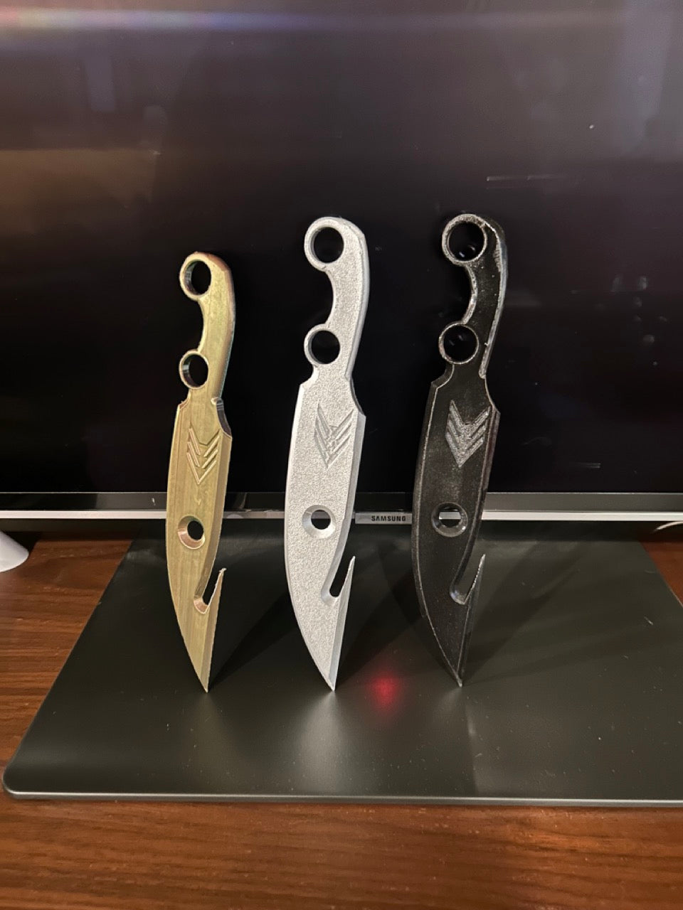 Hunter Knife Inspired by Destiny 3D Printed Unofficial Replica Costume Prop Xbox Playstation Gift for Gamers Boyfriend Brother Family PC Gaming Gift for Friends and Family